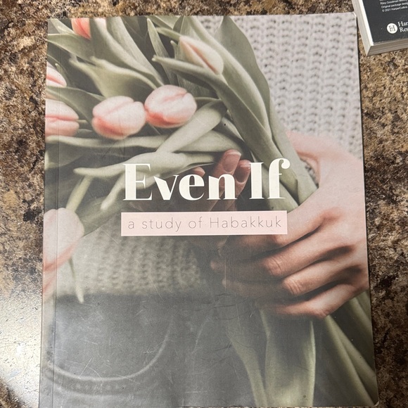 Paperback Bible studies - Picture 4 of 7